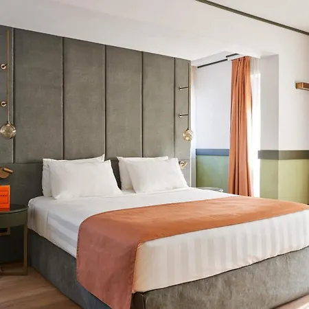 Fifty House Cellini Hotell Milano