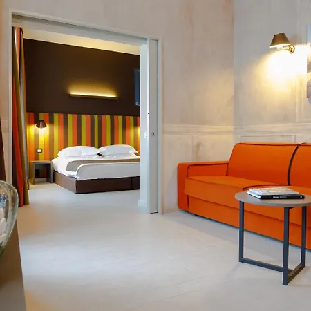 Отель Fifty House Cellini