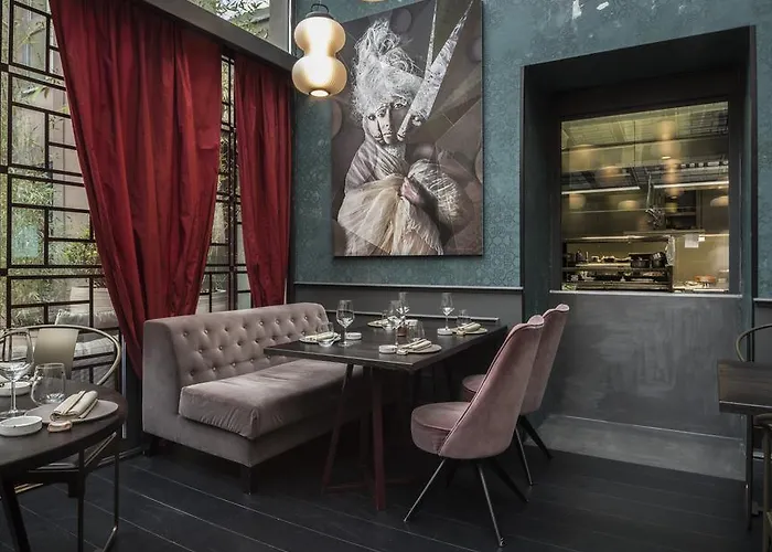 Fifty House Hotell 5*